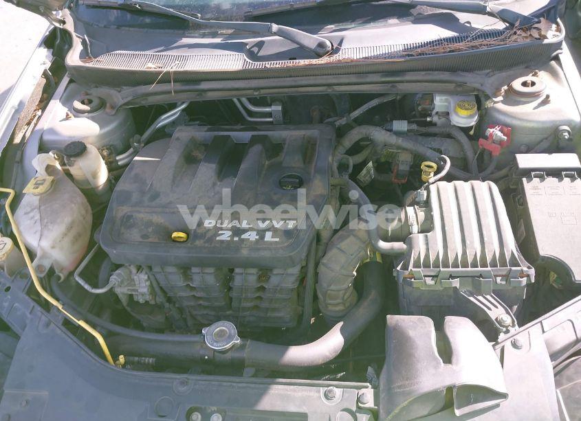 Photo 10 of 2014 Chrysler 200 LX (VIN 1C3CCBAB0EN206515)