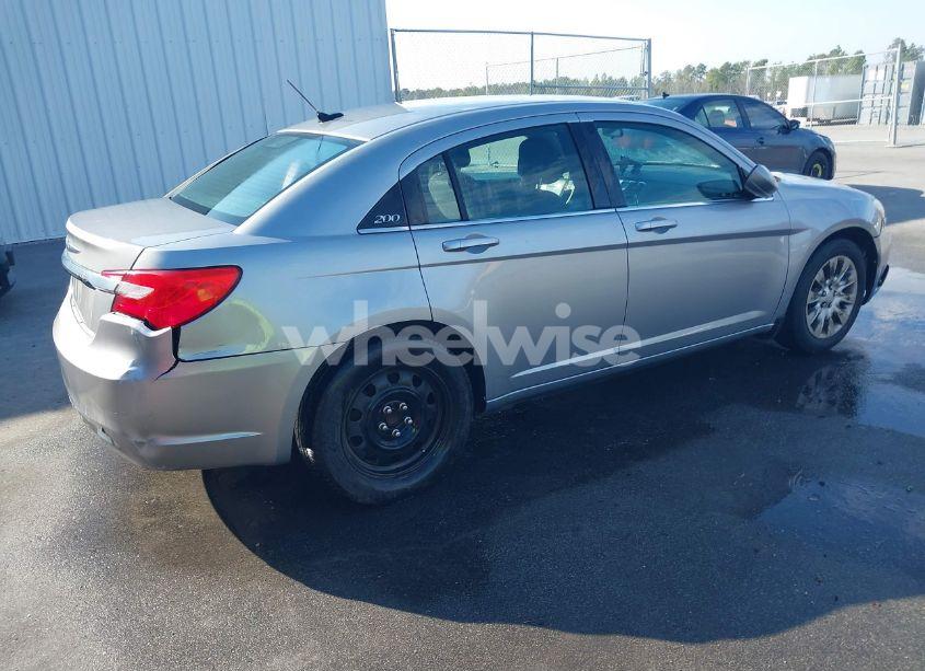 Photo 4 of 2014 Chrysler 200 LX (VIN 1C3CCBAB0EN206515)