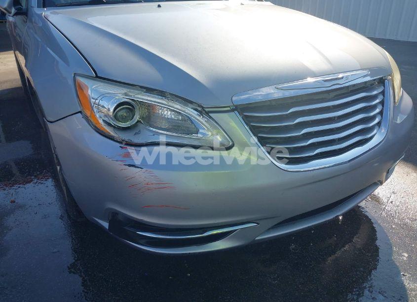 Photo 6 of 2014 Chrysler 200 LX (VIN 1C3CCBAB0EN206515)