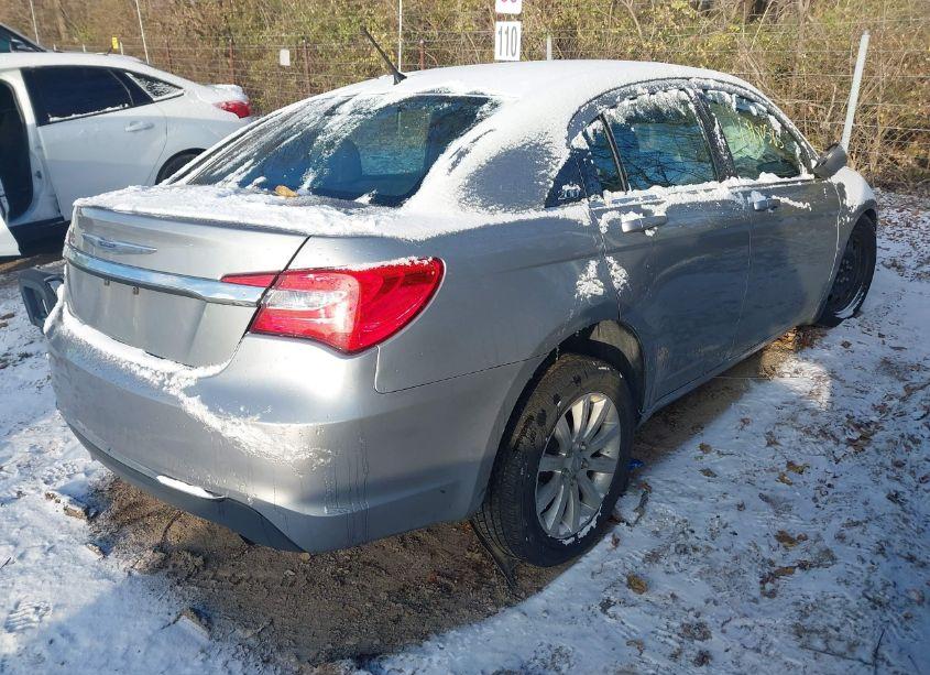 Photo 4 of 2014 Chrysler 200 LX (VIN 1C3CCBAB0EN211939)