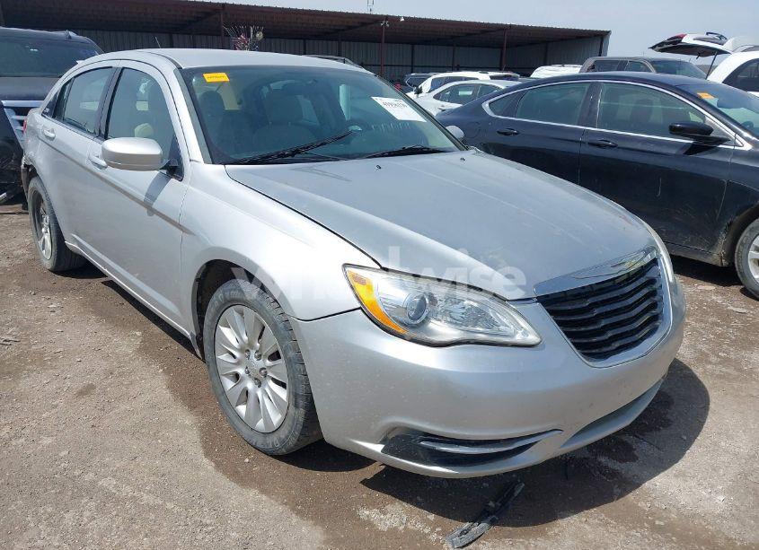 2012 Chrysler 200 LX (VIN 1C3CCBAB1CN163218) main photo
