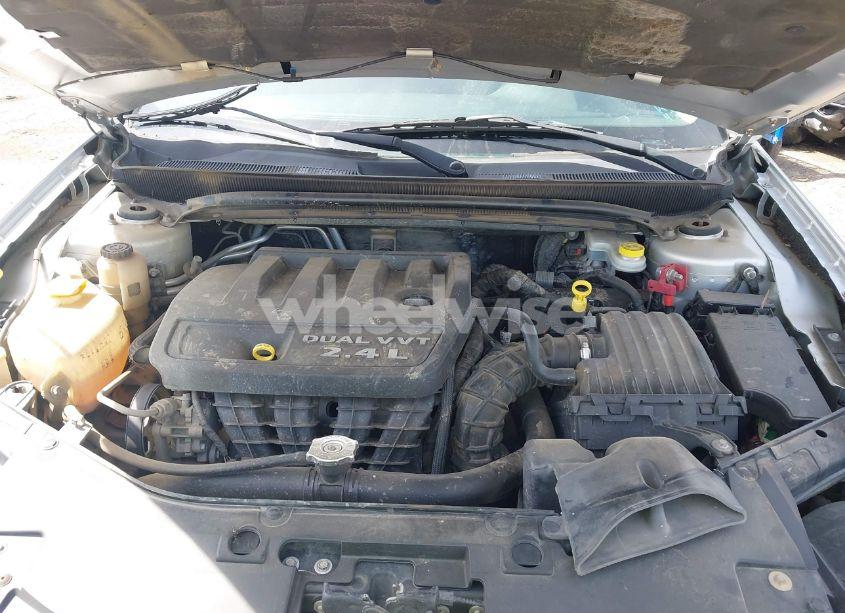 Photo 10 of 2012 Chrysler 200 LX (VIN 1C3CCBAB1CN163218)