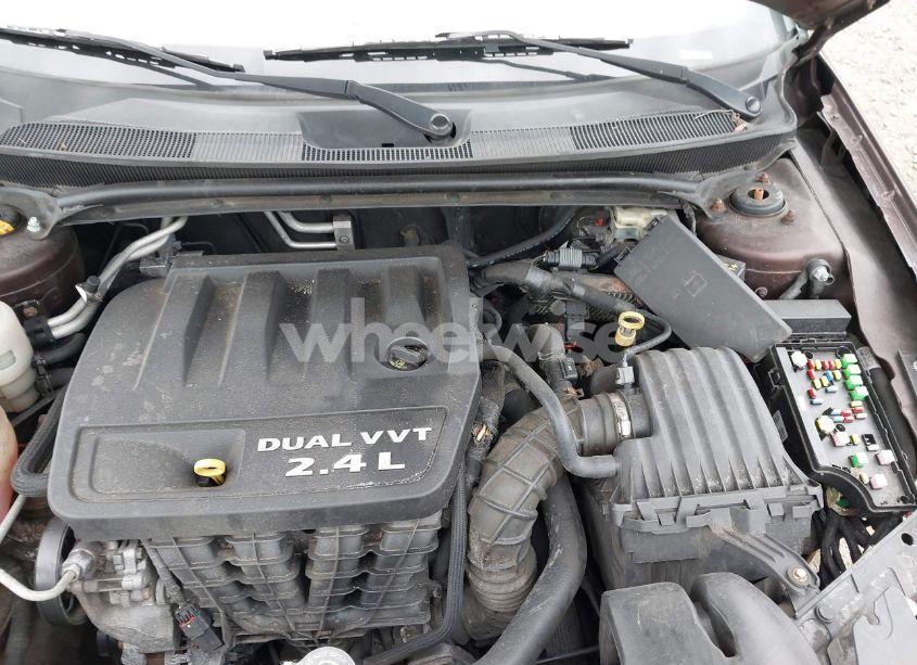 Photo 10 of 2013 Chrysler 200 LX (VIN 1C3CCBAB1DN568996)