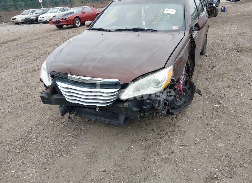 Photo 6 of 2013 Chrysler 200 LX (VIN 1C3CCBAB1DN568996)