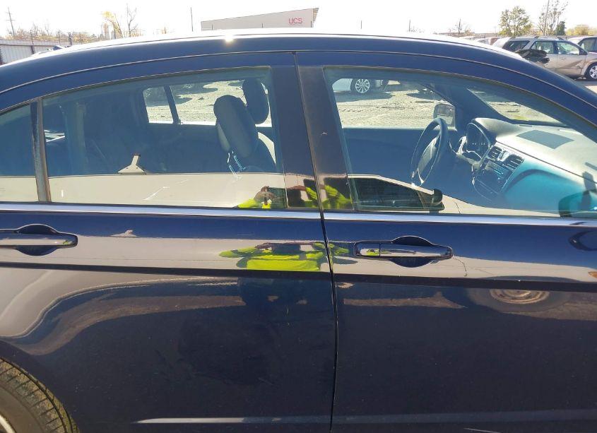 Photo 14 of 2013 Chrysler 200 LX (VIN 1C3CCBAB1DN691570)