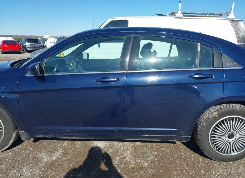 Photo 15 of 2013 Chrysler 200 LX (VIN 1C3CCBAB1DN691570)