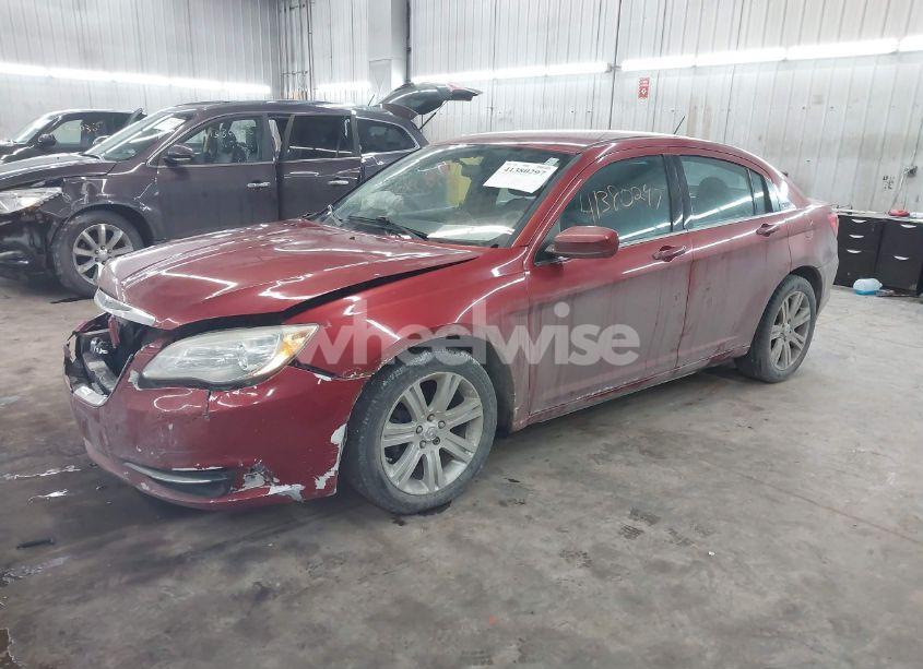 Photo 2 of 2013 Chrysler 200 LX (VIN 1C3CCBAB1DN715267)