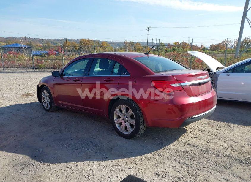 Photo 3 of 2013 Chrysler 200 LX (VIN 1C3CCBAB1DN763402)
