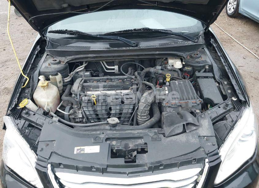 Photo 10 of 2014 Chrysler 200 LX (VIN 1C3CCBAB1EN123725)