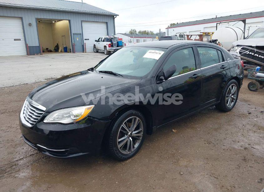 Photo 2 of 2014 Chrysler 200 LX (VIN 1C3CCBAB1EN123725)