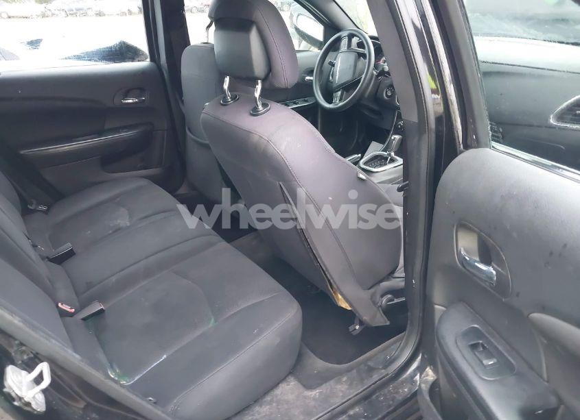 Photo 8 of 2014 Chrysler 200 LX (VIN 1C3CCBAB1EN123725)