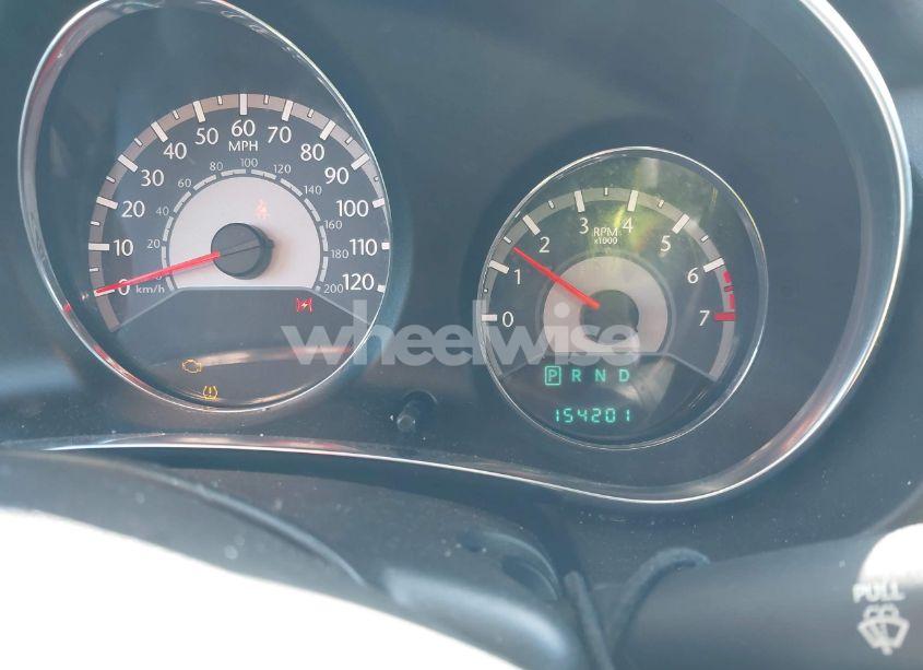 Photo 7 of 2014 Chrysler 200 LX (VIN 1C3CCBAB1EN146728)