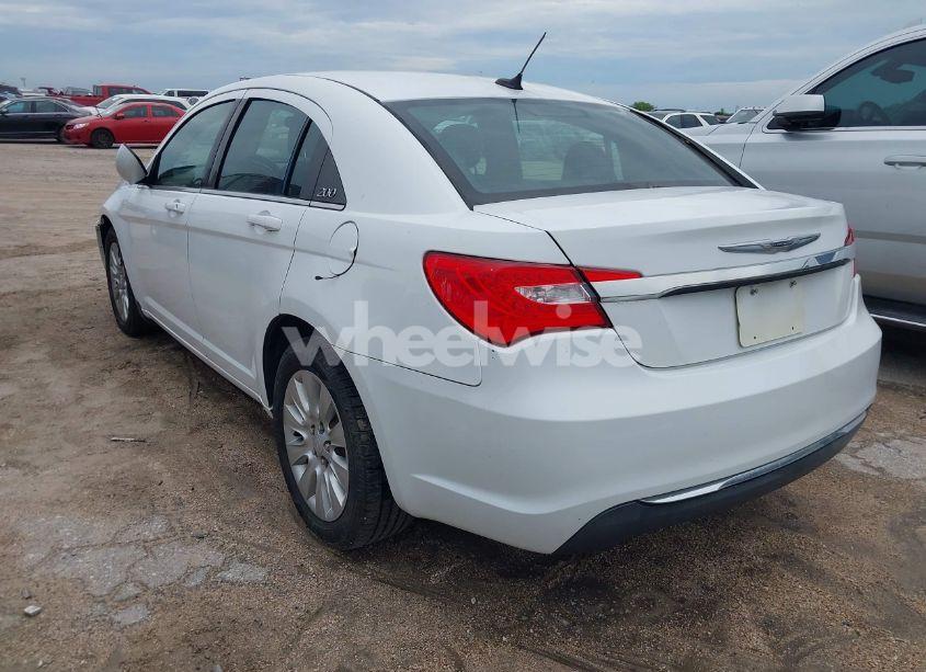Photo 3 of 2014 Chrysler 200 LX (VIN 1C3CCBAB1EN231360)