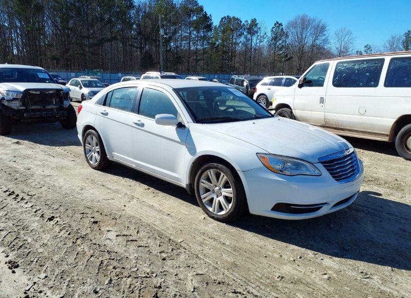 2012 Chrysler 200 LX (VIN 1C3CCBAB2CN318309) main photo