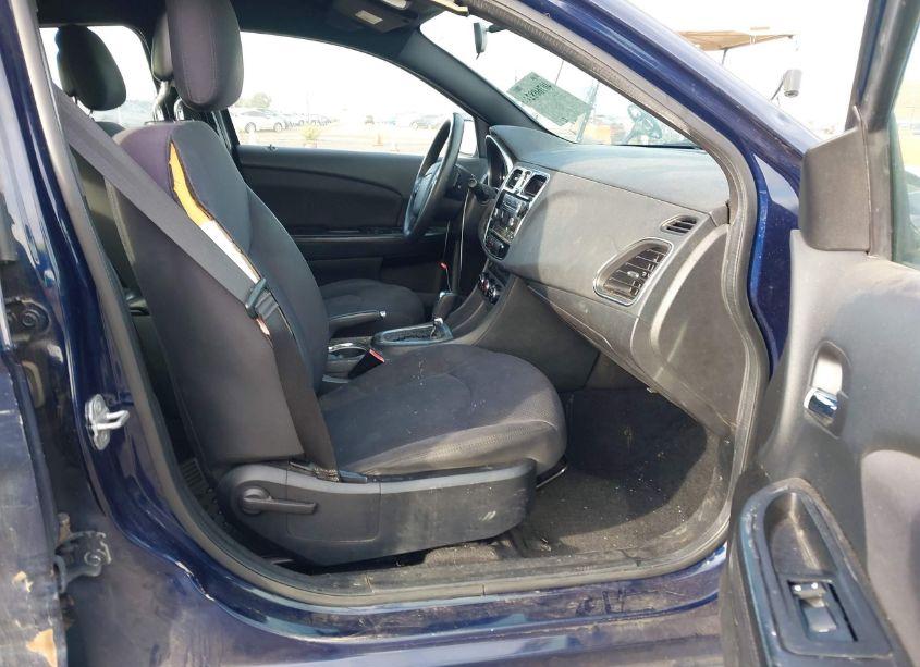 Photo 5 of 2013 Chrysler 200 LX (VIN 1C3CCBAB2DN642331)