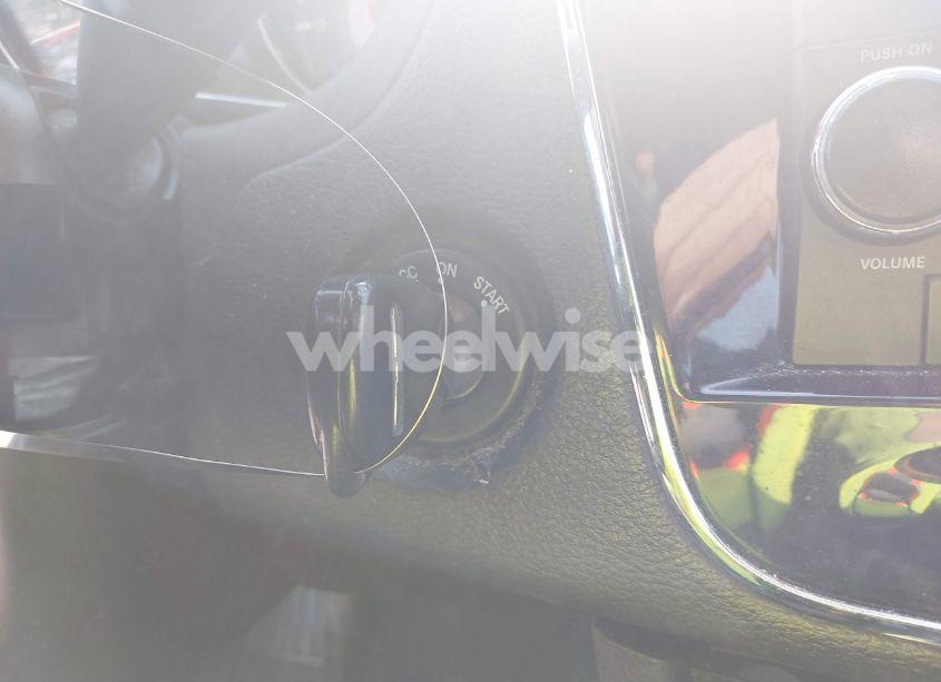 Photo 11 of 2013 Chrysler 200 LX (VIN 1C3CCBAB2DN646993)