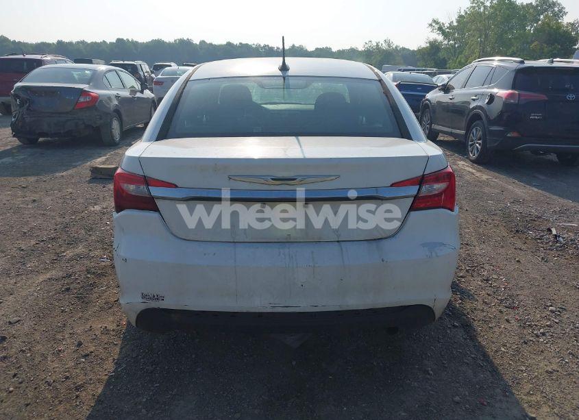 Photo 16 of 2013 Chrysler 200 LX (VIN 1C3CCBAB2DN646993)