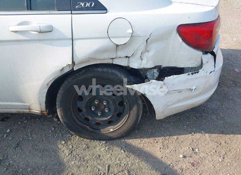 Photo 6 of 2013 Chrysler 200 LX (VIN 1C3CCBAB2DN646993)