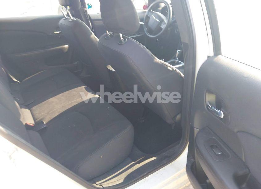 Photo 8 of 2013 Chrysler 200 LX (VIN 1C3CCBAB2DN646993)