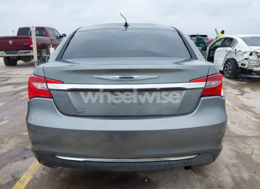 Photo 16 of 2013 Chrysler 200 LX (VIN 1C3CCBAB2DN691691)