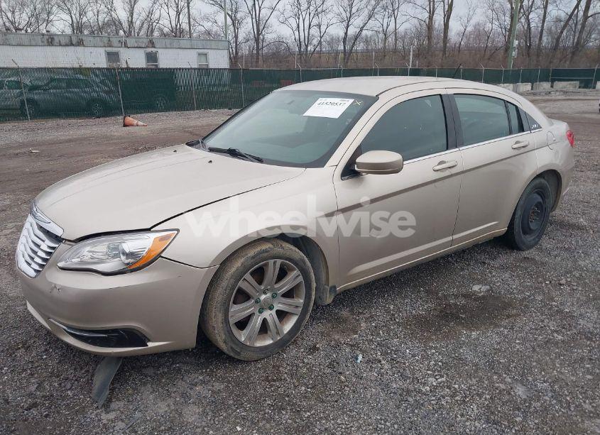 Photo 2 of 2013 Chrysler 200 LX (VIN 1C3CCBAB2DN715102)
