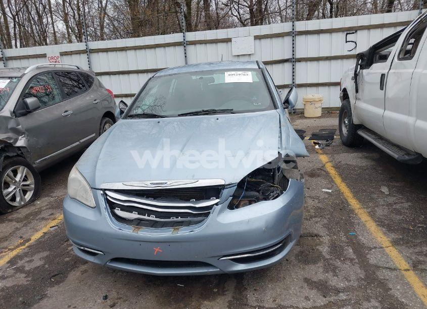 Photo 12 of 2012 Chrysler 200 LX (VIN 1C3CCBAB3CN150454)