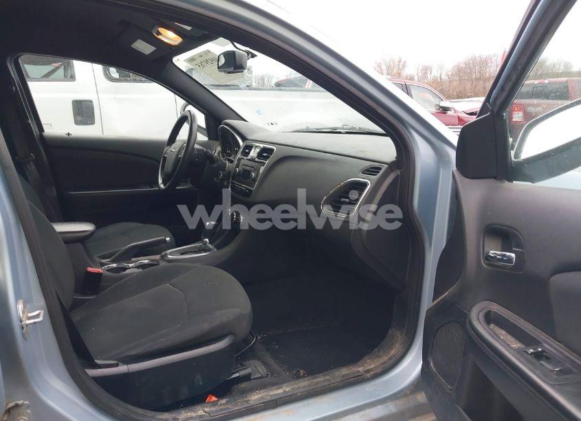 Photo 5 of 2012 Chrysler 200 LX (VIN 1C3CCBAB3CN150454)