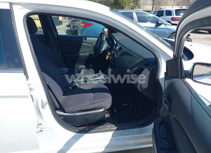 Photo 5 of 2012 Chrysler 200 LX (VIN 1C3CCBAB3CN204447)