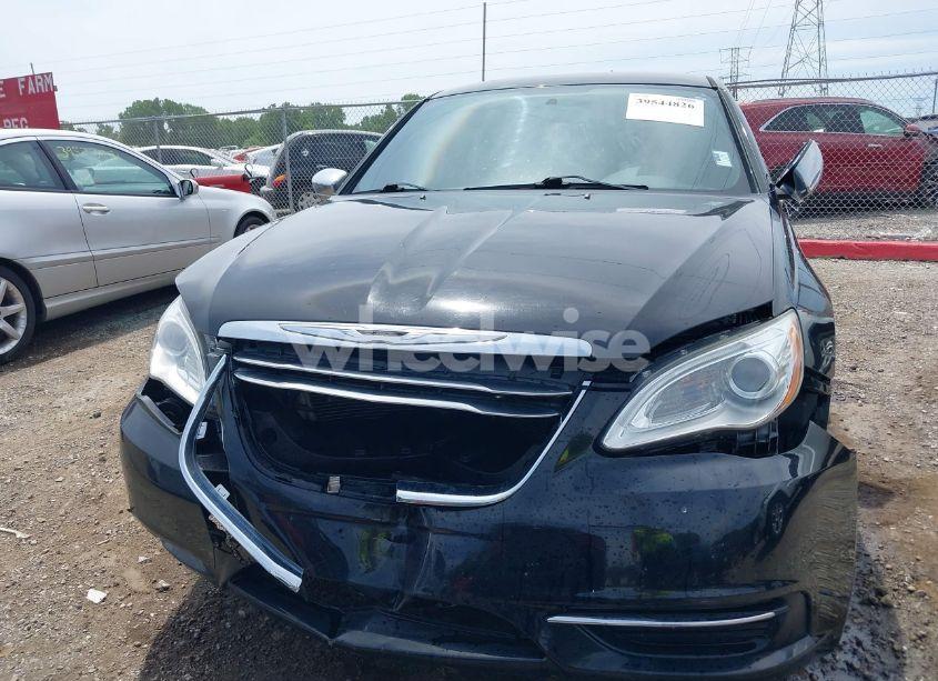 Photo 12 of 2013 Chrysler 200 LX (VIN 1C3CCBAB3DN568546)
