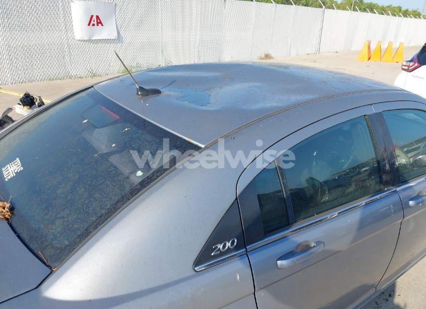 Photo 6 of 2013 Chrysler 200 LX (VIN 1C3CCBAB3DN646579)