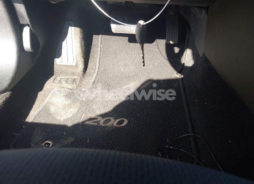 Photo 11 of 2014 Chrysler 200 LX (VIN 1C3CCBAB3EN123774)