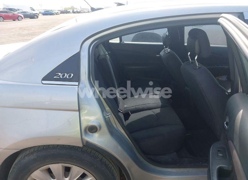 Photo 8 of 2014 Chrysler 200 LX (VIN 1C3CCBAB3EN168441)