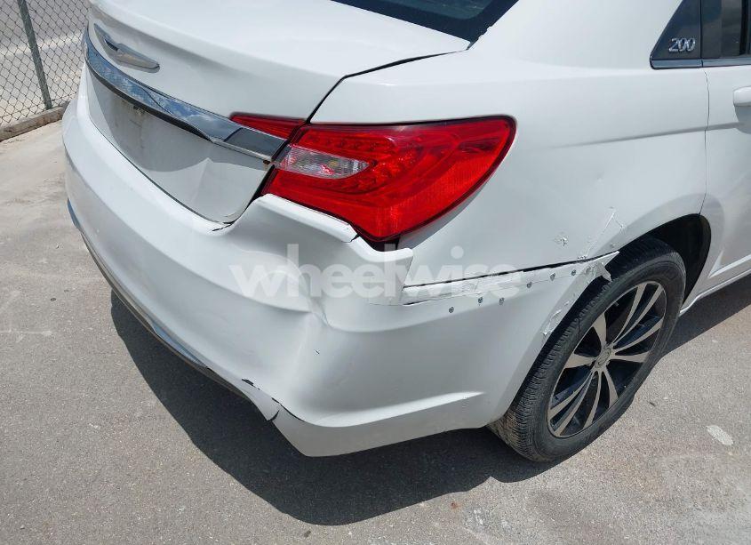 Photo 6 of 2014 Chrysler 200 LX (VIN 1C3CCBAB3EN207688)