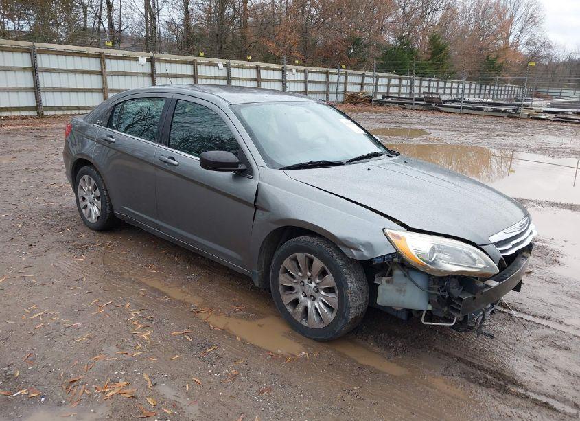 2012 Chrysler 200 LX (VIN 1C3CCBAB4CN130374) main photo