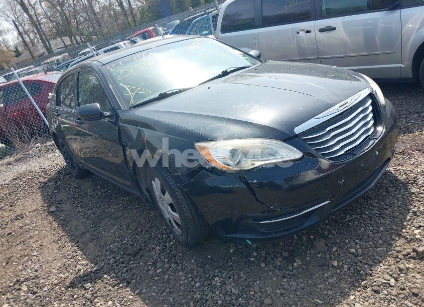 2012 Chrysler 200 LX (VIN 1C3CCBAB4CN244617) main photo