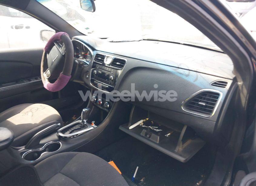 Photo 5 of 2012 Chrysler 200 LX (VIN 1C3CCBAB4CN244617)