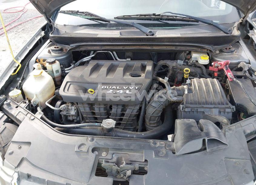 Photo 10 of 2012 Chrysler 200 LX (VIN 1C3CCBAB4CN256654)