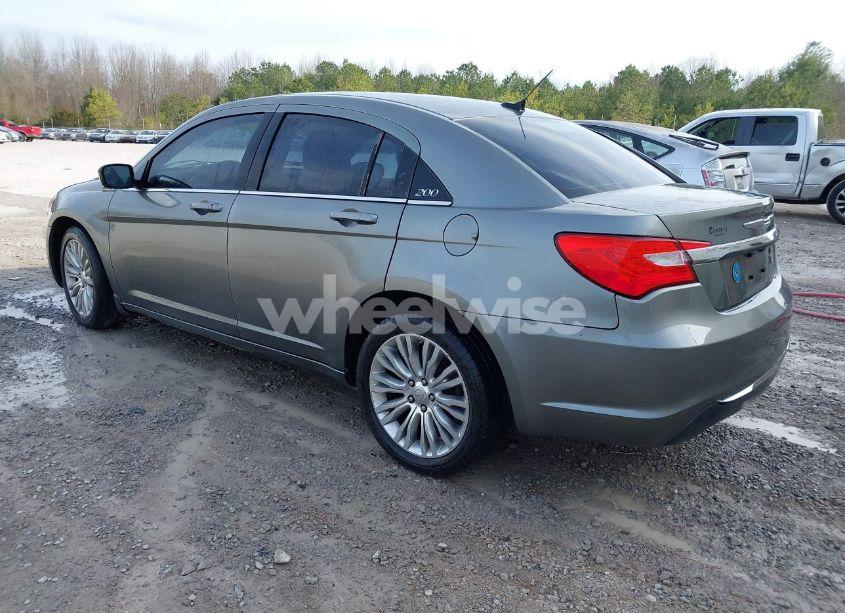 Photo 3 of 2012 Chrysler 200 LX (VIN 1C3CCBAB4CN256654)