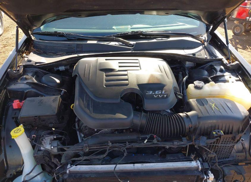 Photo 10 of 2013 Chrysler 200 LX (VIN 1C3CCBAB4DN640550)