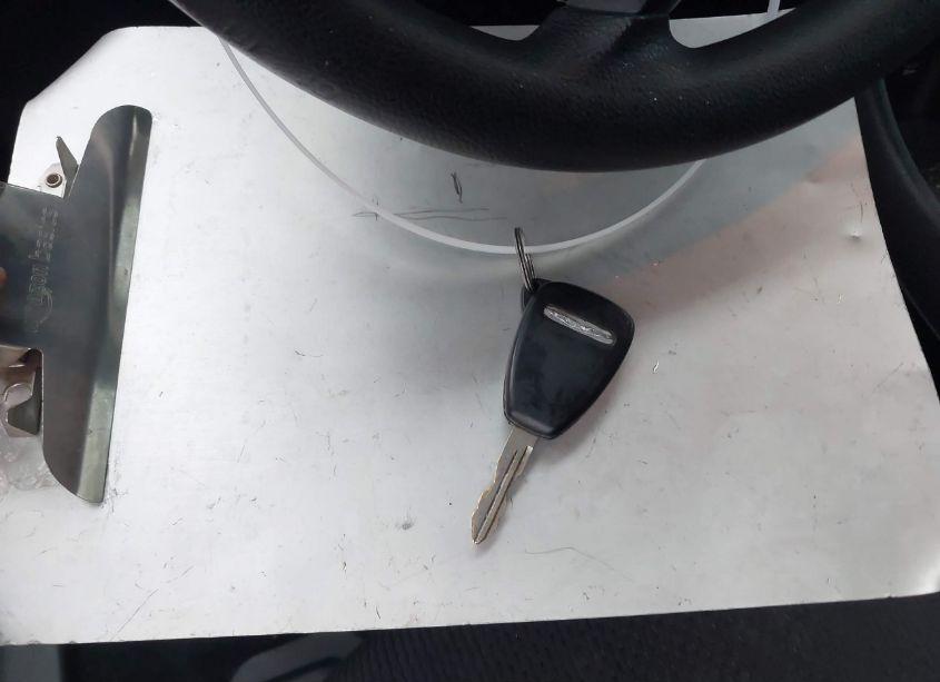 Photo 11 of 2013 Chrysler 200 LX (VIN 1C3CCBAB4DN641956)