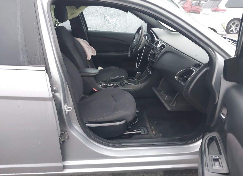 Photo 5 of 2013 Chrysler 200 LX (VIN 1C3CCBAB4DN641956)