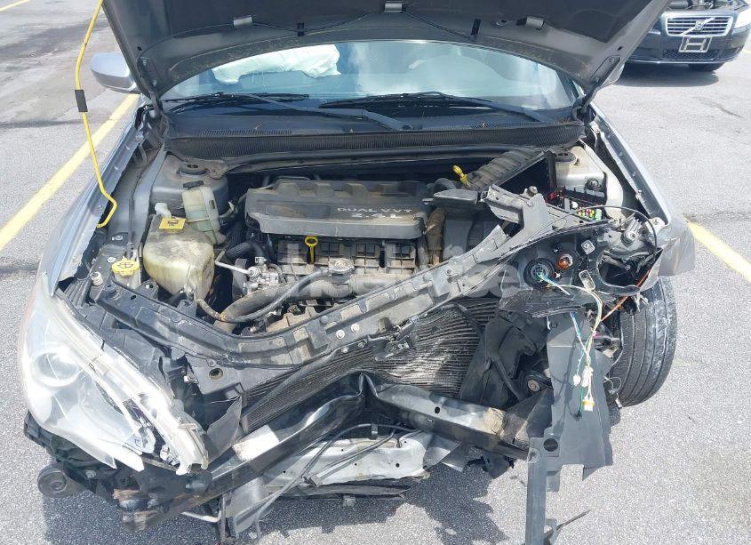 Photo 10 of 2013 Chrysler 200 LX (VIN 1C3CCBAB4DN646753)