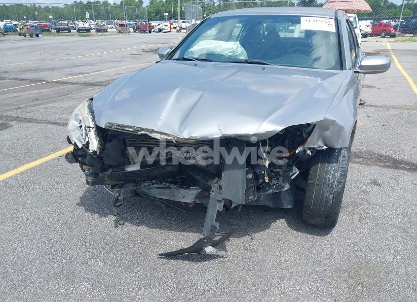 Photo 6 of 2013 Chrysler 200 LX (VIN 1C3CCBAB4DN646753)