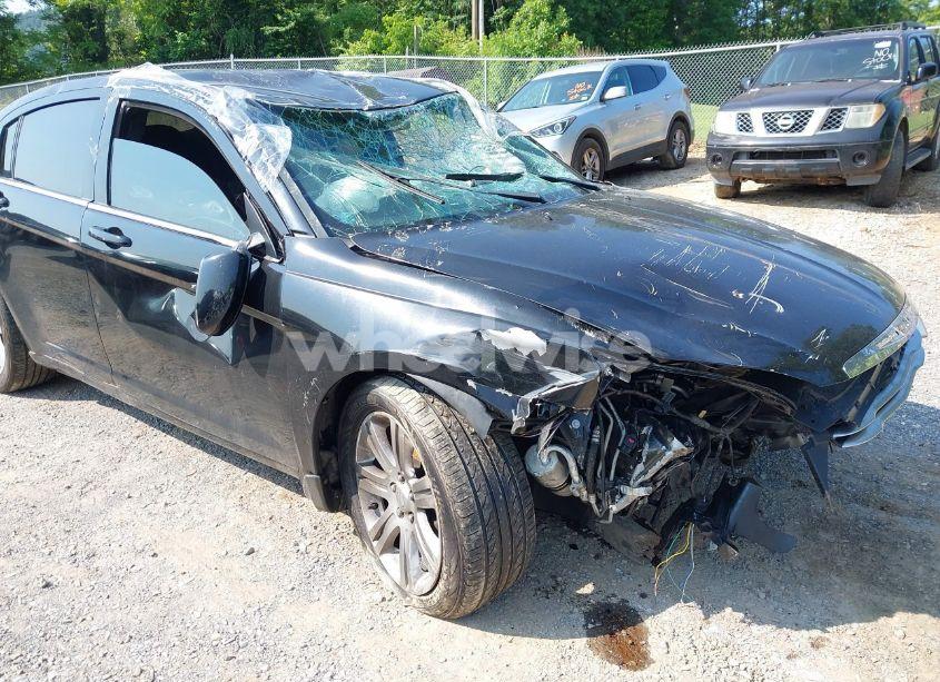 Photo 15 of 2013 Chrysler 200 LX (VIN 1C3CCBAB4DN669630)