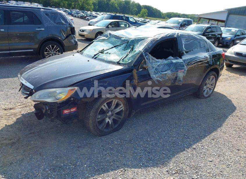 Photo 2 of 2013 Chrysler 200 LX (VIN 1C3CCBAB4DN669630)