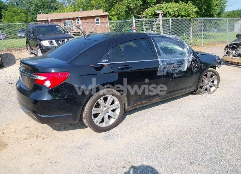 Photo 4 of 2013 Chrysler 200 LX (VIN 1C3CCBAB4DN669630)