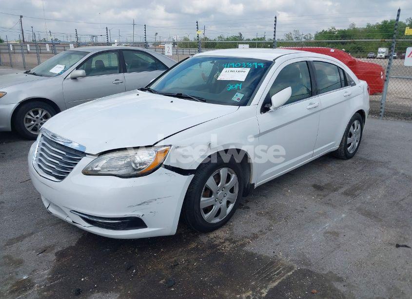 Photo 6 of 2014 Chrysler 200 LX (VIN 1C3CCBAB4EN141555)