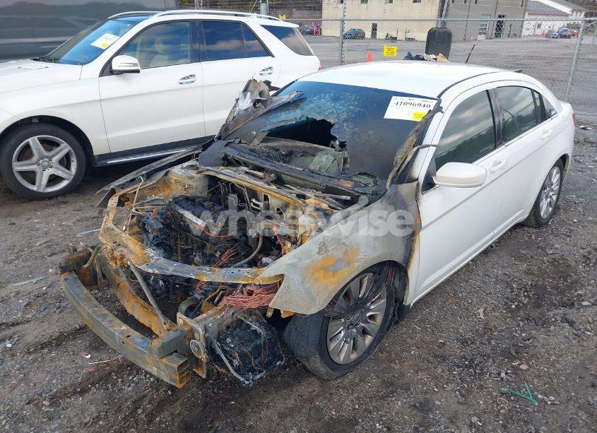 Photo 6 of 2014 Chrysler 200 LX (VIN 1C3CCBAB4EN142088)