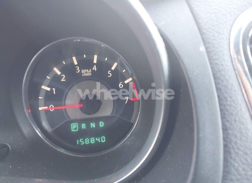 Photo 7 of 2014 Chrysler 200 LX (VIN 1C3CCBAB4EN230543)