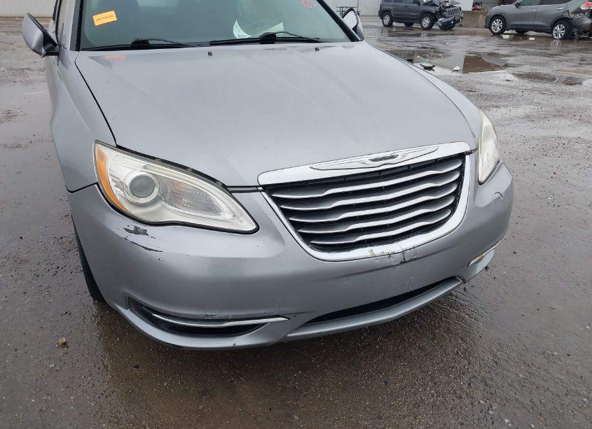 Photo 6 of 2014 Chrysler 200 LX (VIN 1C3CCBAB4EN238075)